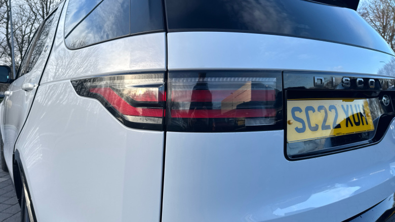 Land Rover Discovery 2.0 P300 R-Dynamic S 5dr Auto Petrol Station Wagon